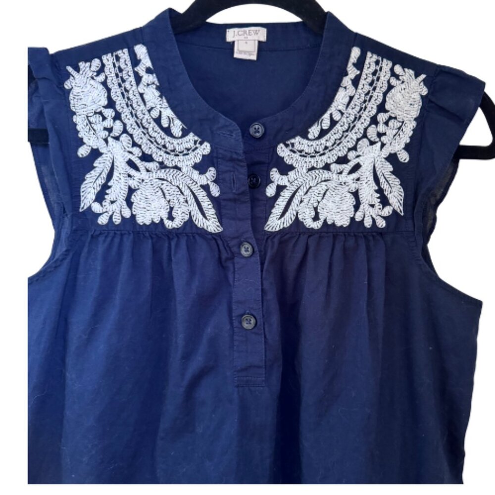 J. Crew Factory Blue & White Embroidered Sleeveless Top Flutter Sleeves Size 4 - Picture 4 of 8